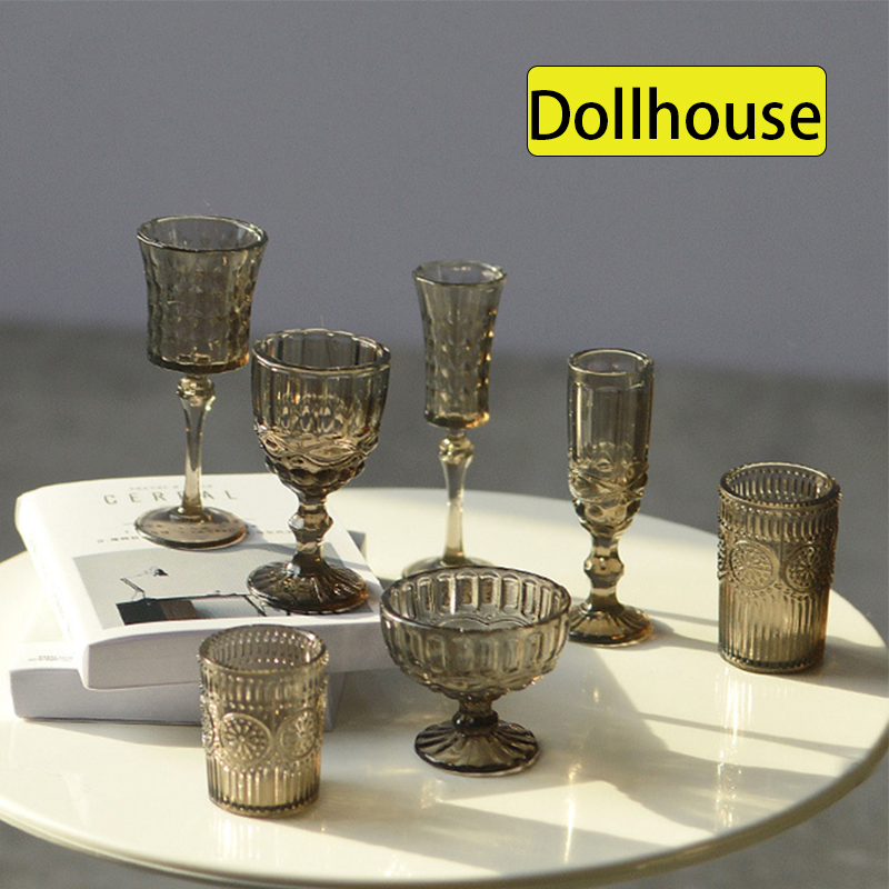 Dollhouse Furniture Set - 7 ピース/セット 1:6 ミニチュアウォーターカップ彫刻ワイングラスシャンパングラスモデルキッチン家具ドールハウスアクセサリーふりおもちゃ