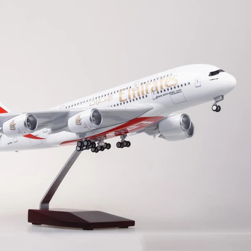Kids Toys Uae - 1/160 スケールエアバス A380 UAE/エミレーツ航空 18 インチ大型おもちゃボーイズキッズモデルダイキャスト飛行機モデルキットスタンド付き旅客機モデル