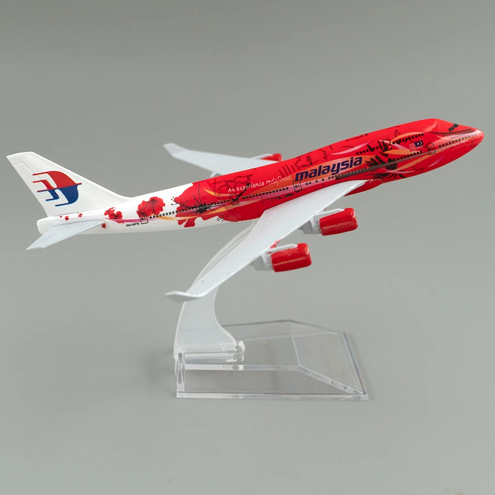 1/400 スケール航空機ボーイング 747 マレーシア 1 - Kids Toys Malaysia のレビューと価格