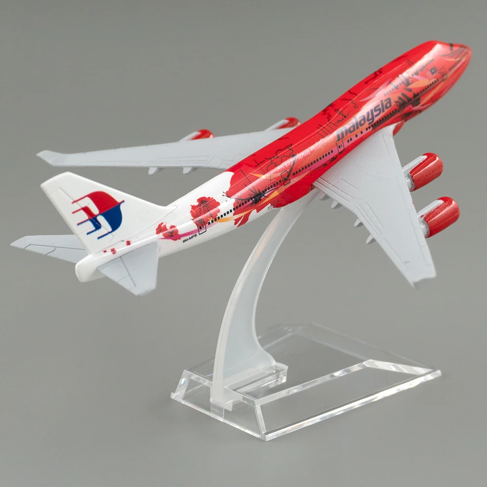 1/400 スケール航空機ボーイング 747 マレーシア 1 - Kids Toys Malaysia のレビューと価格